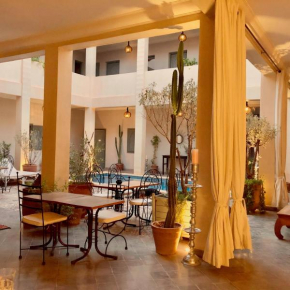 Le Patio Du Lac